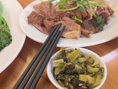 -乌文新澄海卤鹅店