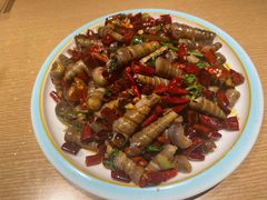 爆炒钉螺-街角等你.大连海鲜烧烤.经典铁板海鲜串(西安路店)