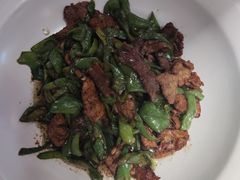 -阿瓦山寨·湘菜现炒·剁椒鱼头王(咸阳总店)