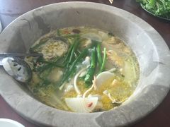 -姚记抚仙湖野生菌石锅鱼庄