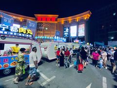 -月星家居广场-路面停车场