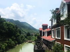 -梦娜斯庄园