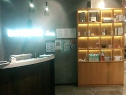 -时尚殿堂明星门店