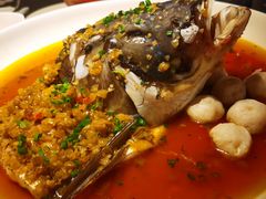 招牌凤凰鱼头-凤凰湘语·湘粤鲜融(浦东旗舰店)