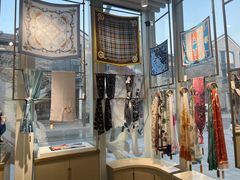 -亚运特许零售店(湖滨店)