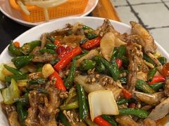 -鸿顺老铁锅美蛙鱼府(解放碑店)