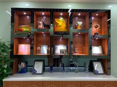 -茂菊口腔连锁(浦东南路店)