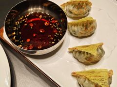 -忆江南·临江鱼馆