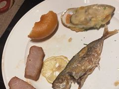 -大中华希尔顿酒店-念自助餐·嗨啤·小龙虾