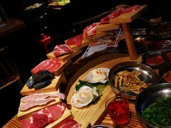 -青瓦炭韩潮烤肉(花园道店)