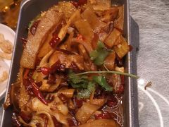 -俭寨大盘鸡·手抓肉·烧烤新疆菜(乌苏路店)