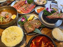 -明洞阿姨·韩式酱蟹烤肉·创意料理(三元桥店)