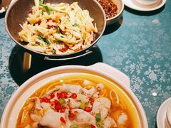 -呷湘厨·鱼汤捞饭·剁椒鱼头·辣椒炒肉(国家会展中心店)