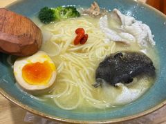 白汁河月豕煨面-江小鲀河豚馄饨(日月光店)