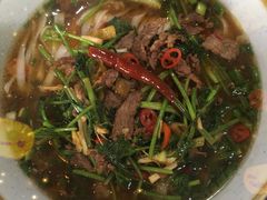 -裕新楼粉面馆·石磨手工粉(四方坪店)