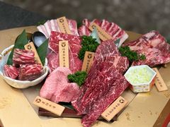 -铭牛烧肉·和牛海鲜自助(高新月牙湖店)