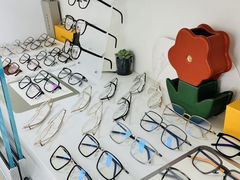 -潘多拉眼镜·蔡司依视路明月(潘家园店)