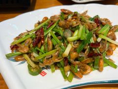 -梁姐啤酒鱼(兴坪古镇店)