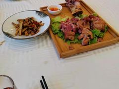 脆皮德国咸猪手-江南村酒家