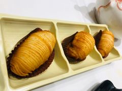 榴莲千丝酥-稻香酒家·34年老字号·港式粤菜(汉街店)