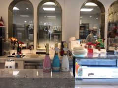 -Fridi Patisserie Cafe