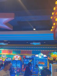 -LuckyStar幸运星家庭娱乐中心(东莞国贸店)