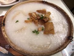 -新大咀港式茶餐厅(宝山万达店)