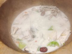-滇香肴·云南菜蒸汽石锅鱼(云南北路店)