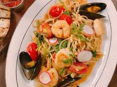 -Oasis Bar & Grill