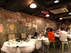 大堂-鲜入围煮花胶鸡海鲜火锅