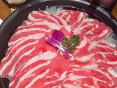 -老牌坊云南鱼豆花火锅(哈西万达店)