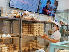 面包甜点陈列柜-白玉兰食品(甜云店)