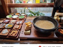 -银米·云南传统过桥米线(双廊黑金冠店)