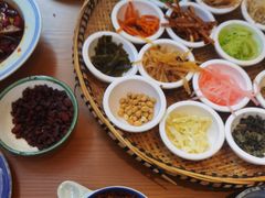 -包整·丝娃娃(一览甲秀楼风景店)