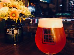 -麦落精酿啤酒餐吧(先农大院店)