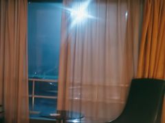 -上海虹桥西郊假日酒店