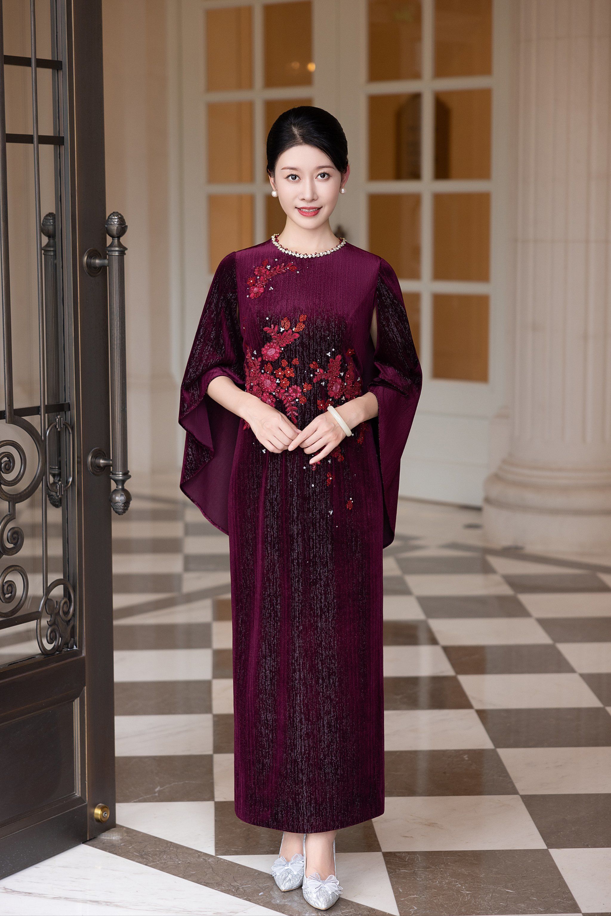 喜妈妈婚礼礼服