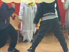 -奇尔思青少儿·语言·艺术·演讲(顾戴路店)