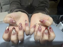 -艾珂·美甲美睫
