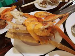 -广州万富希尔顿酒店·感趣自助餐厅·金秋蟹宴生蚝海鲜刺身烧烤