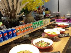 自助取餐区-茅庐川菜