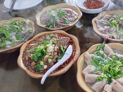 -小杨翘脚牛肉