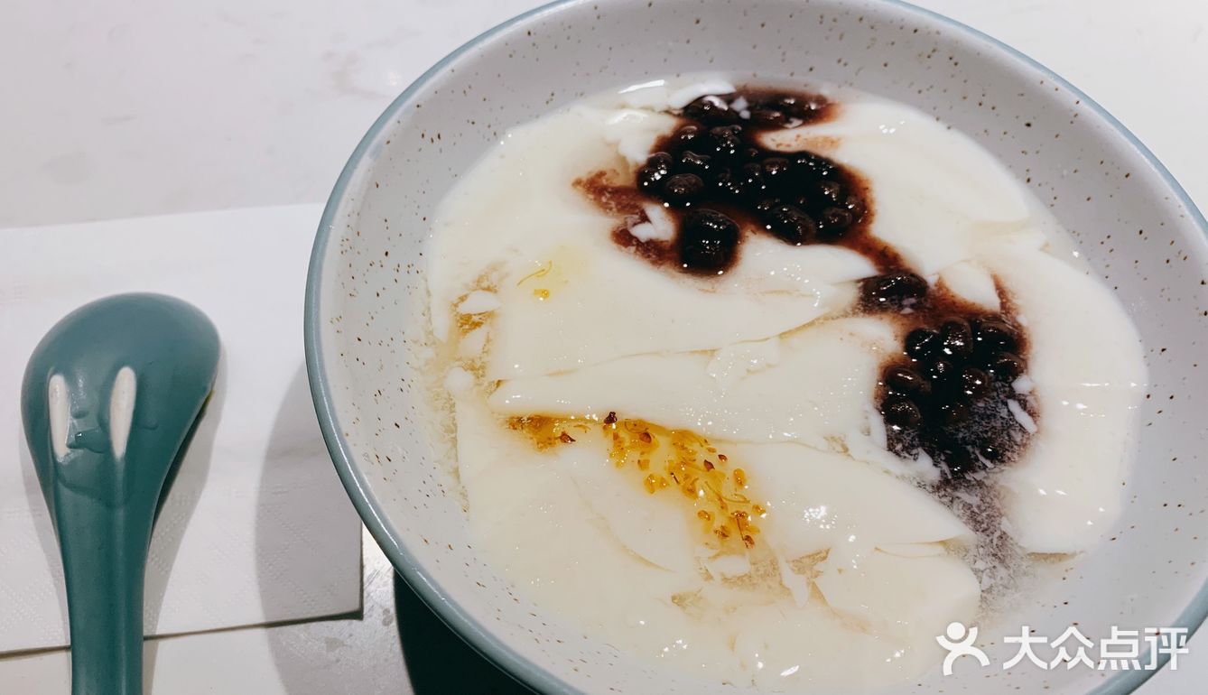 鸡翅就是正常奥尔良烤翅的味道