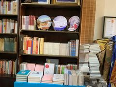 -荒岛书店(黄县路店)