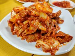 辣白菜炒五花肉-屋里家延边朝鲜族冷面(南园店)