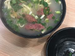 淮南牛肉粉丝汤-小竖点徽派卷面皮(洪都店)
