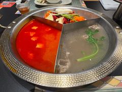 -廖掌柜·重庆鲜货火锅(上海首店)