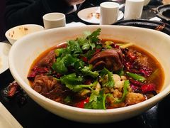 酱烧猪蹄-鹿港小镇(悠唐店)