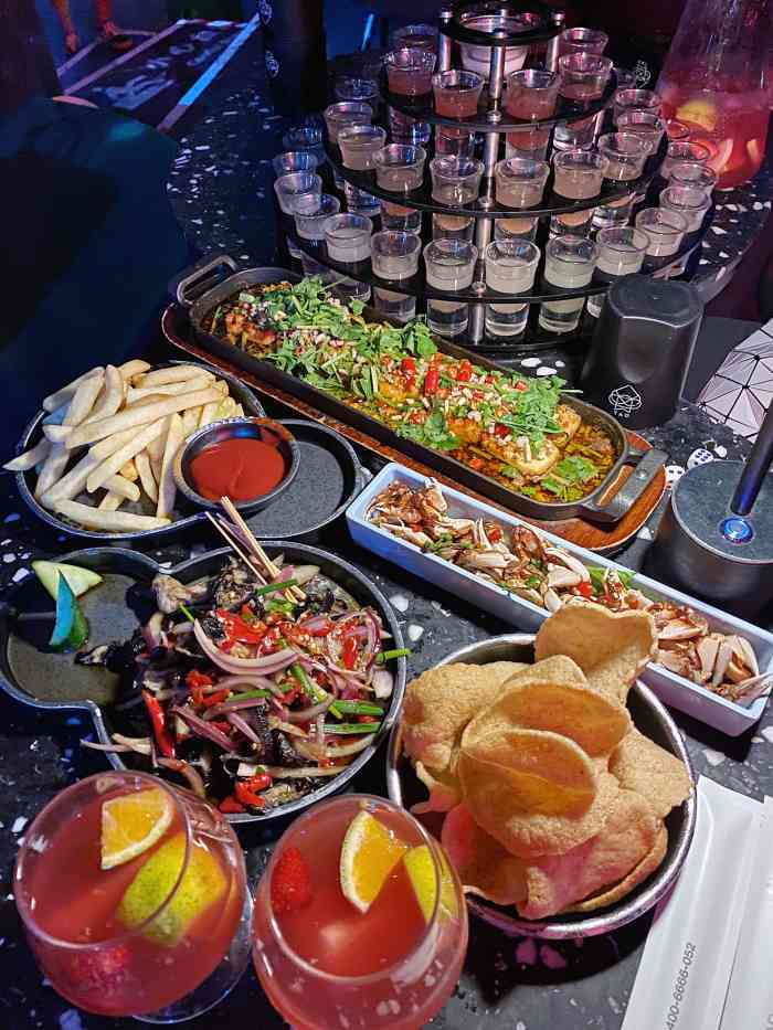 tao lounge bar-"很很很很喜欢的一家音乐酒吧 每次回重庆.