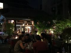 -Dash Teak House